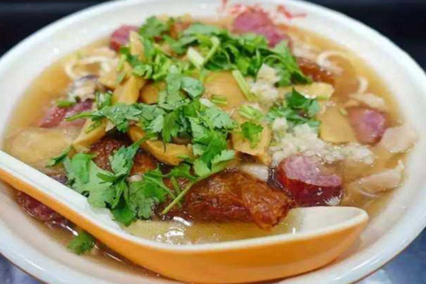漳州十大小吃 清凉降火四果汤排名第5，第一名以猫取名